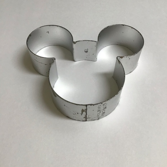 Disney Taiwan Mickey Mouse Ears Cookie Cutter Metal Biscuit Sandwich Vintage - Picture 5 of 8